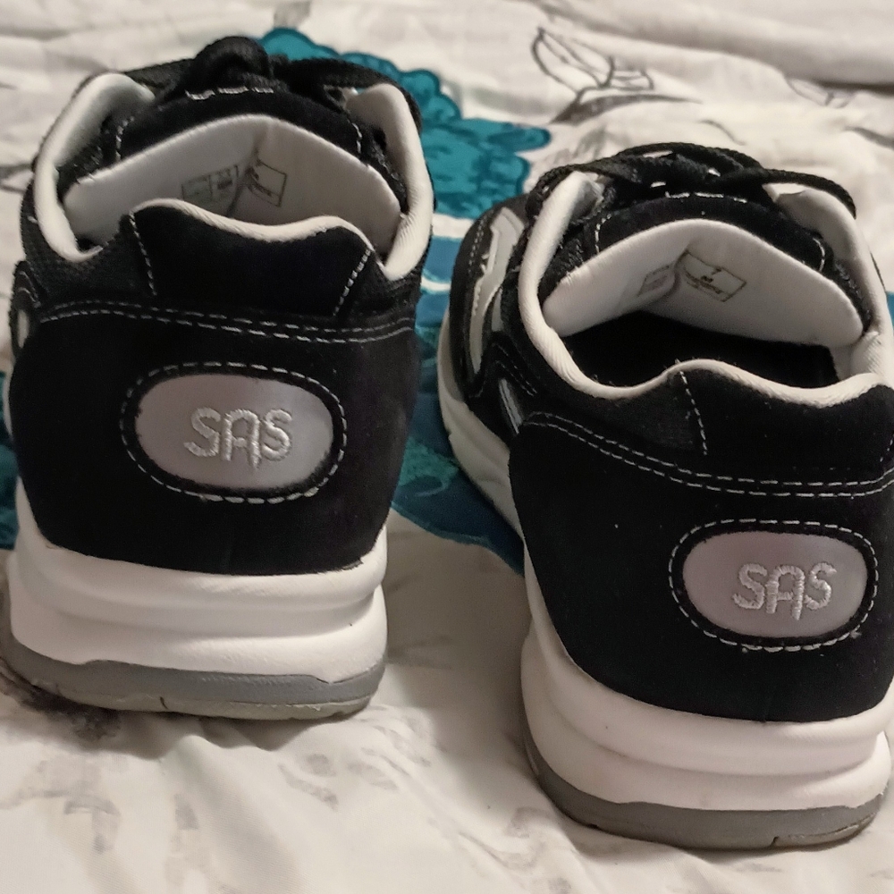 Women's 7M SAS Athletic Shoes - Picture 8 of 15